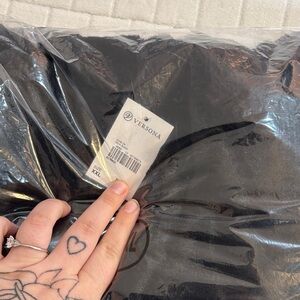 Versona Elegant Black Outerwear XXL